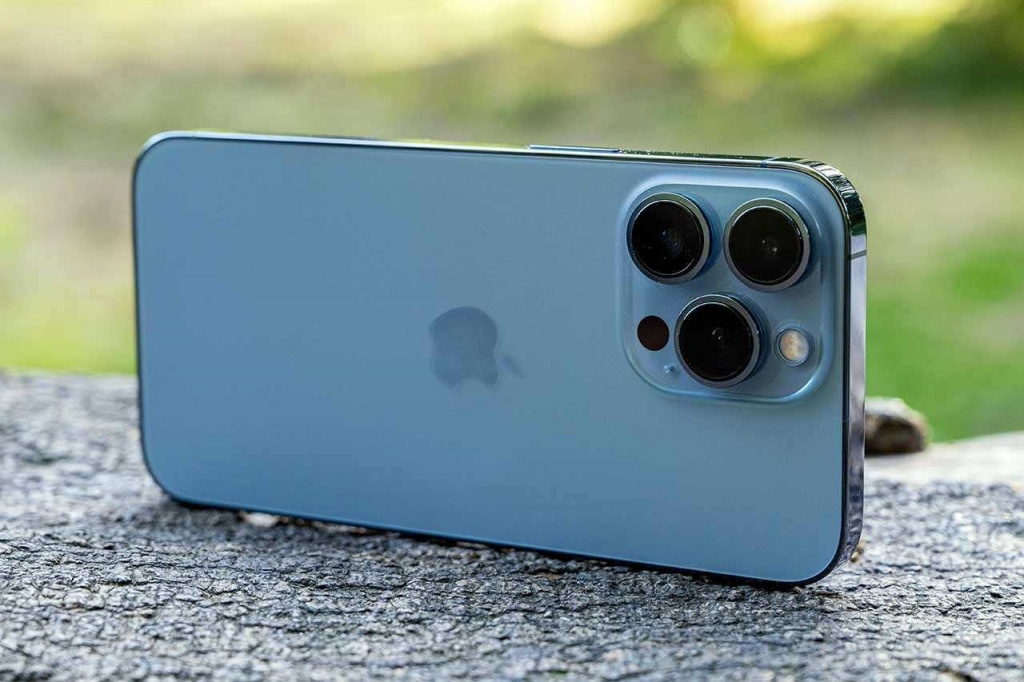 iphone 13 pro camera review